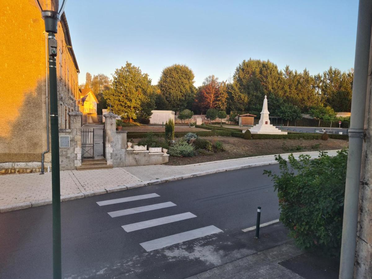 Logement Entier Situe A Taponnat Fleurignac. Exterior photo